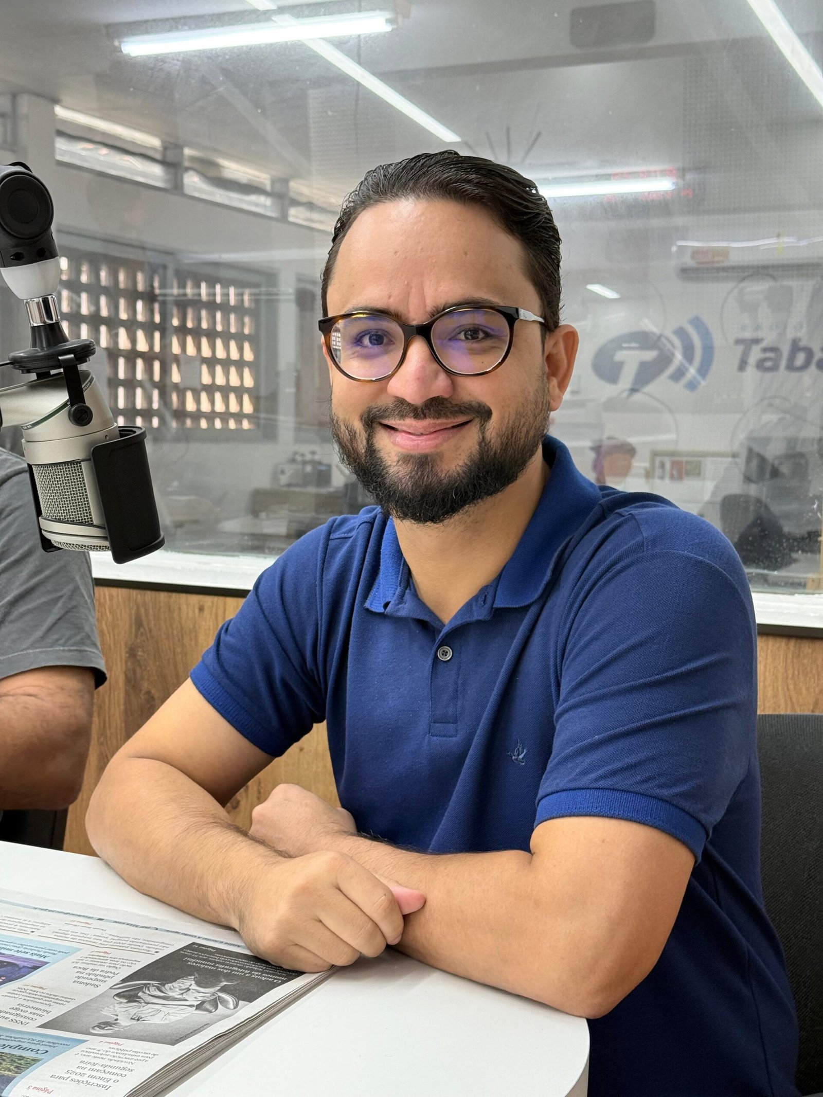TIBÉRIO LIMEIRA DETALHA CONCURSOS E EXPANSÃO DO PSB EM ENTREVISTA À RÁDIO TABAJARA
