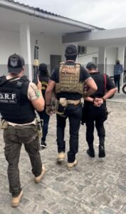 mandado cumprido policia civil prende homem acusado de praticar homicidio em cruz do espirito santo