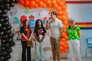 alunos da rede municipal apresentam trabalhos em exposicao bilingue de ciencias e talentos