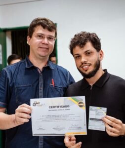 alunos de santa rita recebem certificados do curso de maquinas pesadas e se qualificam para o mercado de trabalho 1