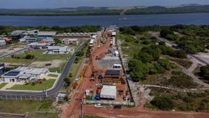 joao azevedo inspeciona ponte do futuro ao lado de integrantes da apenge e destaca importancia da obra para o desenvolvimento economico da regiao 3