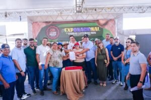 lucas ribeiro entrega polo de racao subsidiada em monteiro e participa da expo prata no cariri paraibano