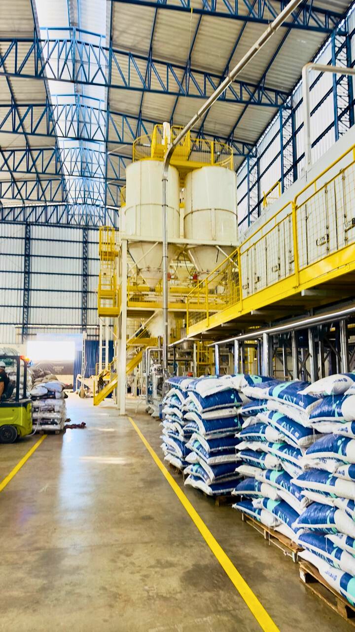 Indústria de ração da Paraíba investe em expansão e aposta em linha premium, com apoio do Banco do Nordeste