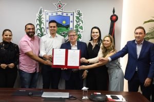 joao azevedo assina decreto de criacao do monumento natural itacoatiaras do inga e destaca importancia da acao para a preservacao e turismo sustentavel