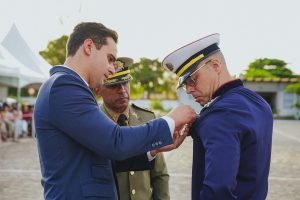 lucas ribeiro participa da formatura de novos aspirantes da policia militar da paraiba