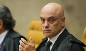 Moraes anula decisão da Câmara que manteve mandato de Zambelli