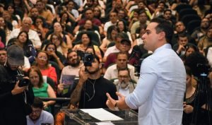 joao azevedo entrega premiacao a professores e escolas que promoveram avancos na aprendizagem dos alunos 1