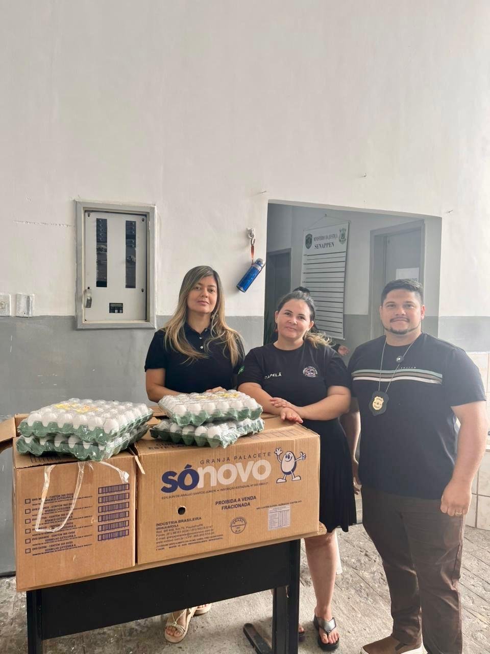 Solidariedade e Fé: Empresário e Capelão doa mil ovos para a Penitenciária Feminina Júlia Maranhão