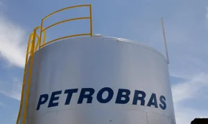 Distribuidoras pedem mais importação de diesel pela Petrobras