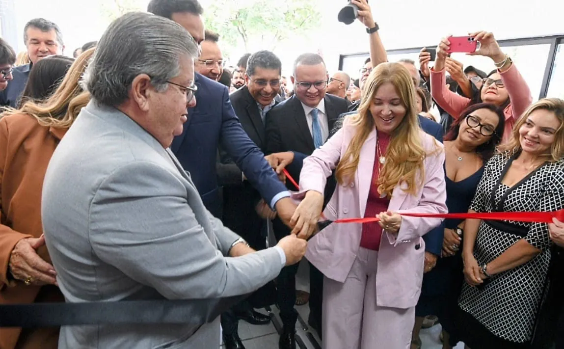 Principal 38 João Azevêdo inaugura nova sede de secretarias e diz que prédio será o coração da gestão fiscal do Estado