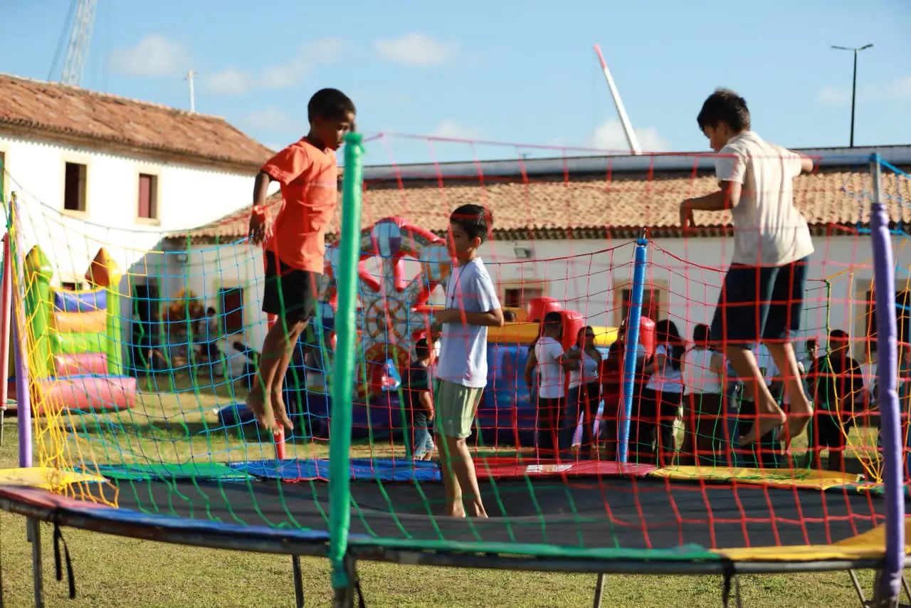 Fortaleza de Santa Catarina recebe festa em homenagem a crianças e adolescentes atendidos pela Semas em Cabedelo
